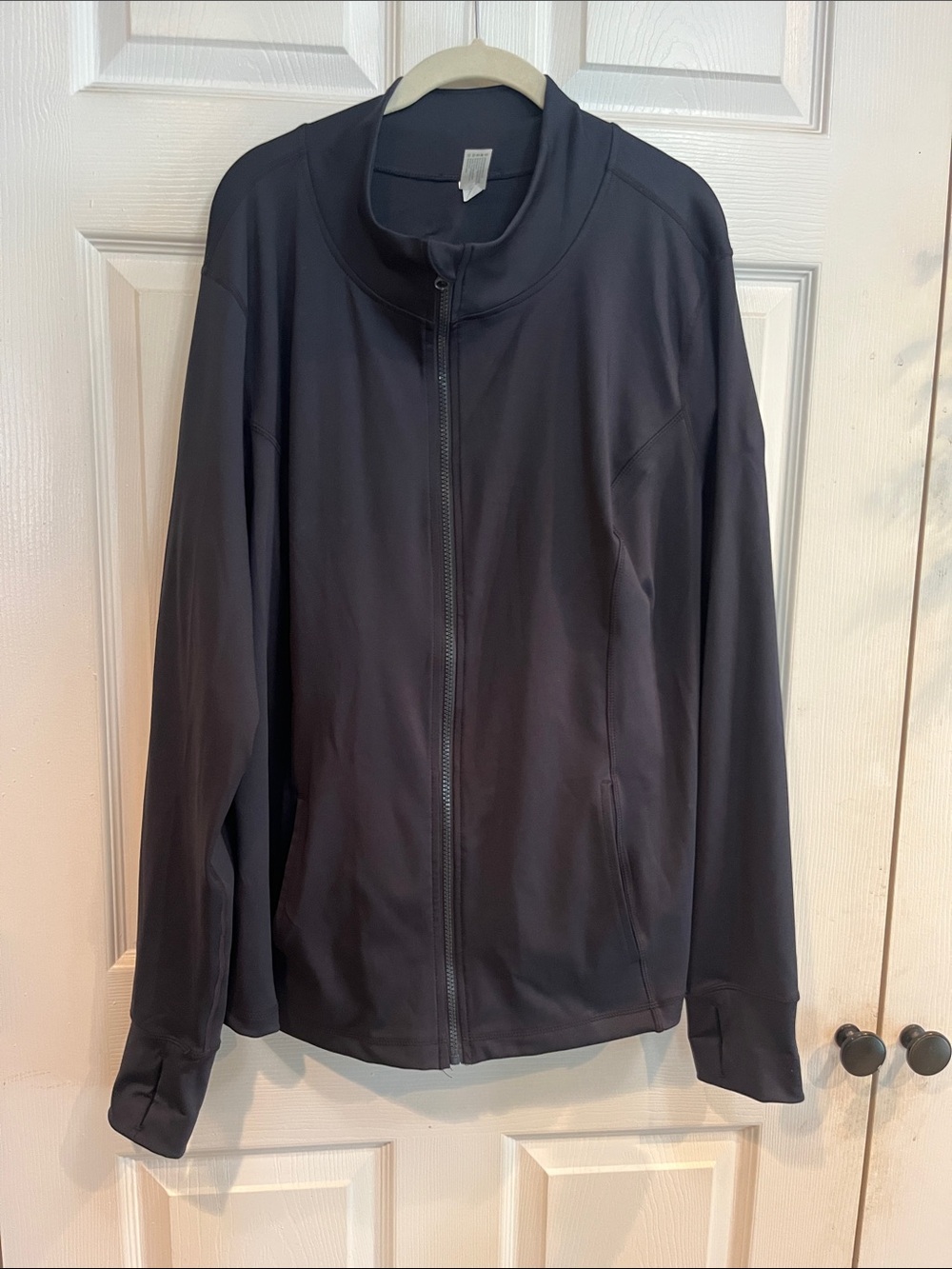 Velocity Women's Lightweight Zip-Up Jacket in Black